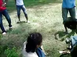 सेक्स, पैसे के लिए ल ...