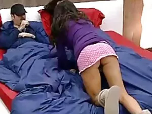 आकर्षक हिंदी सेक्सी  ...